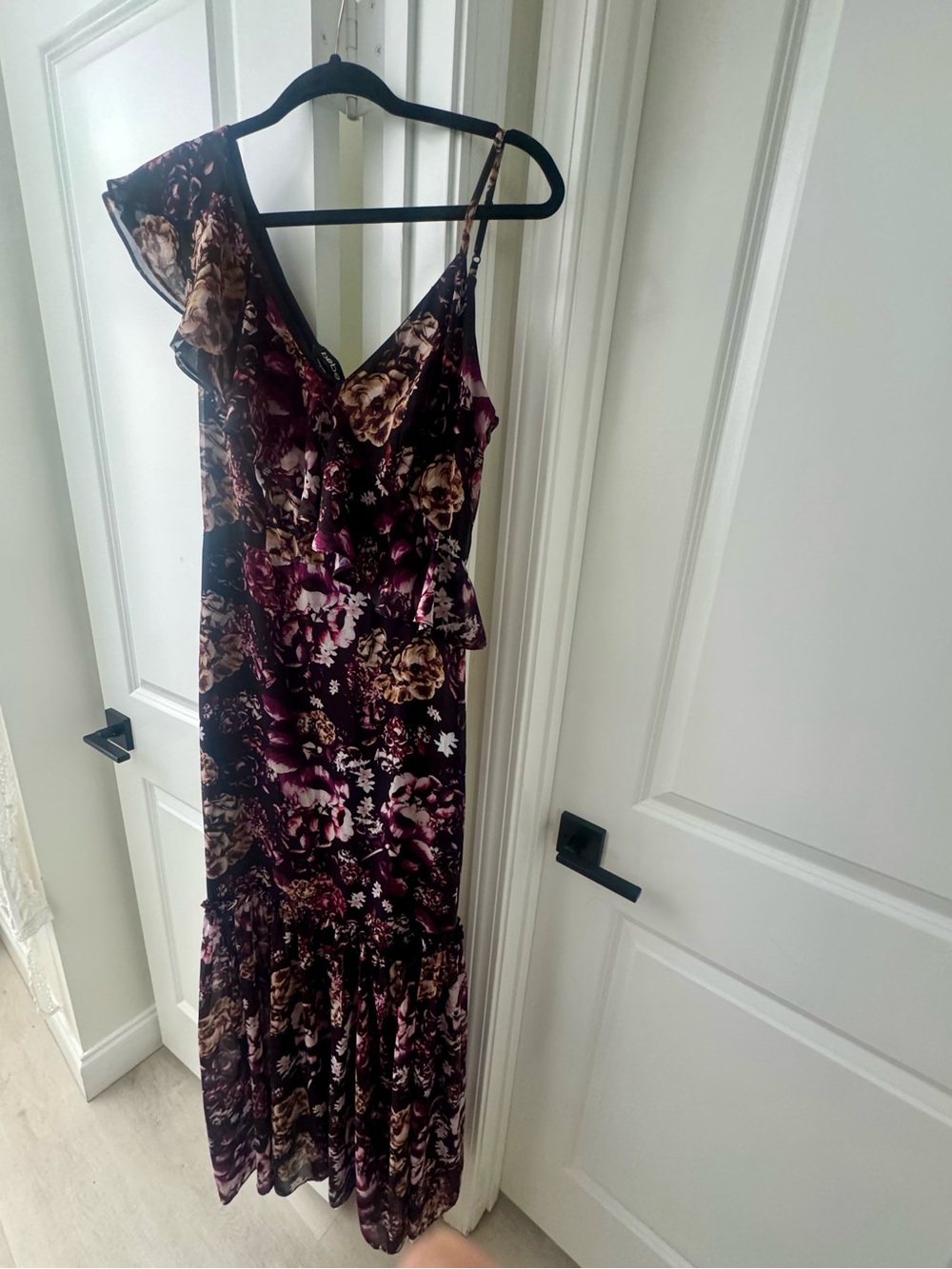bebe One Shoulder assymetrrical Floral Dress - Black and Purple